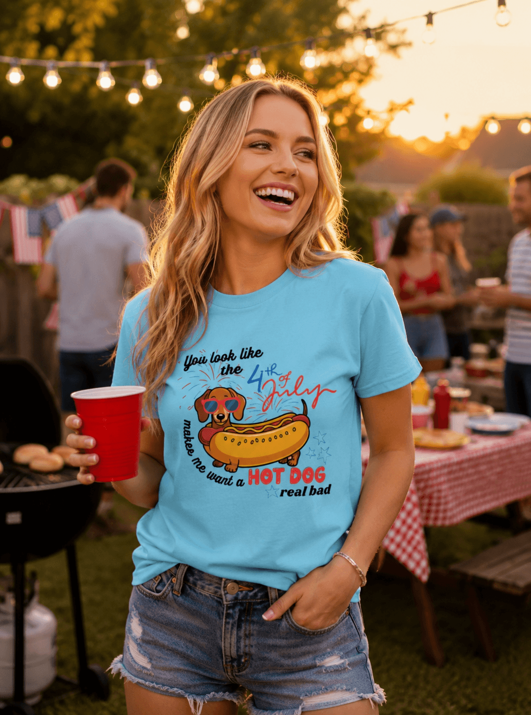 Gray 4th of July hot dog graphic t-shirt